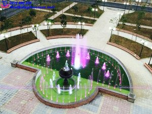 Đài phun nước hình bán nguyệt Đại học Thành Đô 5