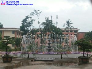 Đài phun nước bể tròn trường Đại học 6