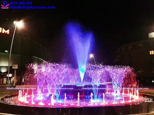 Vòi phun nước biến hình 5