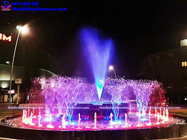 Vòi phun nước biến hình 5