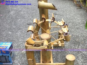 Cách làm guồng nước bằng tre 1