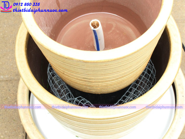 Đài phun nước bằng chậu cây 7