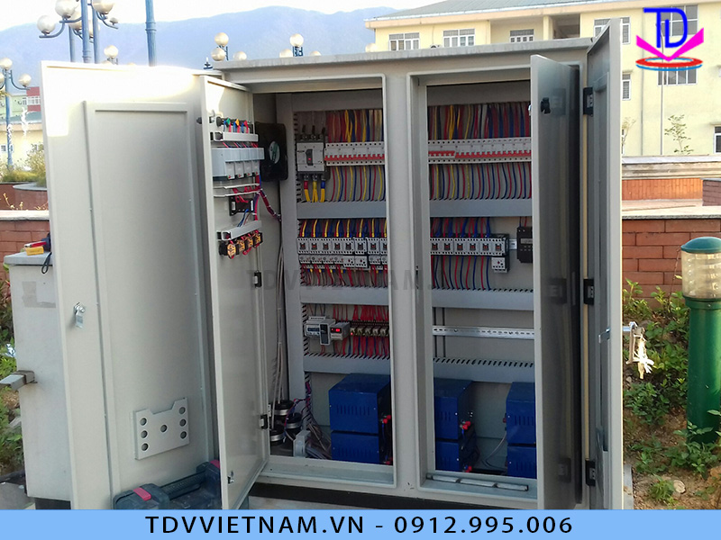 Tủ điều khiển đài phun nước được TDV lắp đặt và cung cấp