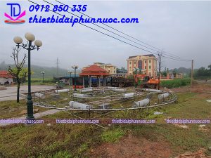 Đài phun nước phao nổi hình tròn lắp tại thị trấn Vụ Bản 3
