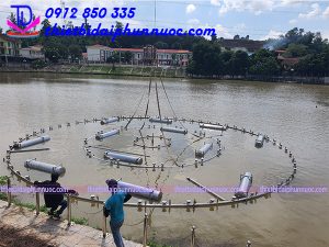 Đài phun nước phao nổi hình tròn lắp tại thị trấn Vụ Bản 4