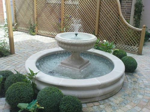 Nhạc nước sân vườn kết hợp với tiểu cảnh