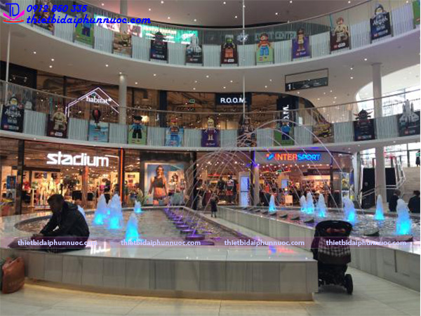 Đài phun nước đặt ở vị trí trung tâm 