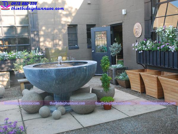 05 Mẫu đài phun nước composite giả đá đẹp cho sân vườn
