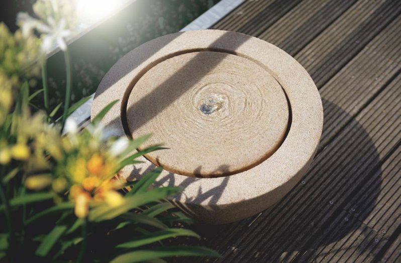 Một số mẫu đài phun nước giả đá composite đẹp cho sân vườn