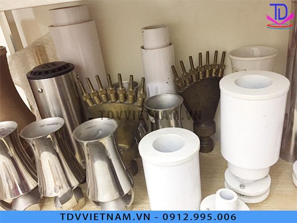 Vòi phun nước nhựa phù hợp với hệ thống nhỏ hoặc sân vườn