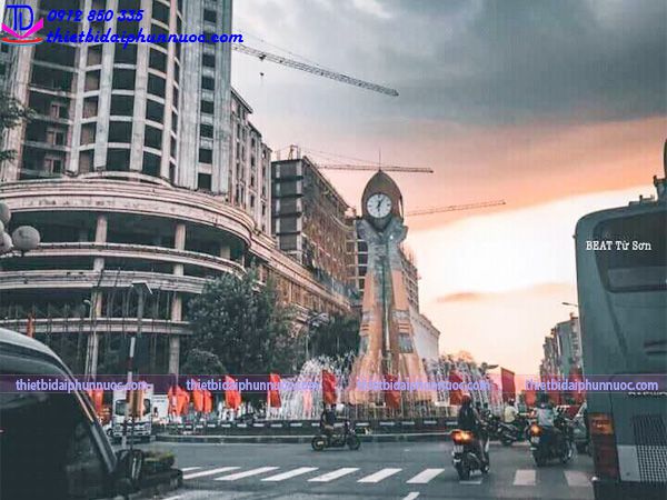 Thiết kế đài phun nước cột đồng hồ độc đáo, hiện đại