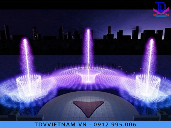 Nhạc nước nghệ thuật trở thành điểm nhấn sống động tại quảng trường