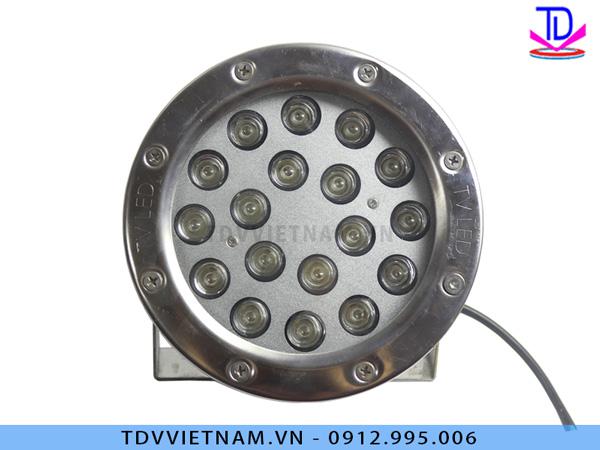 Đèn âm nước đơn sắc thường phát ra một màu ánh sáng cố định