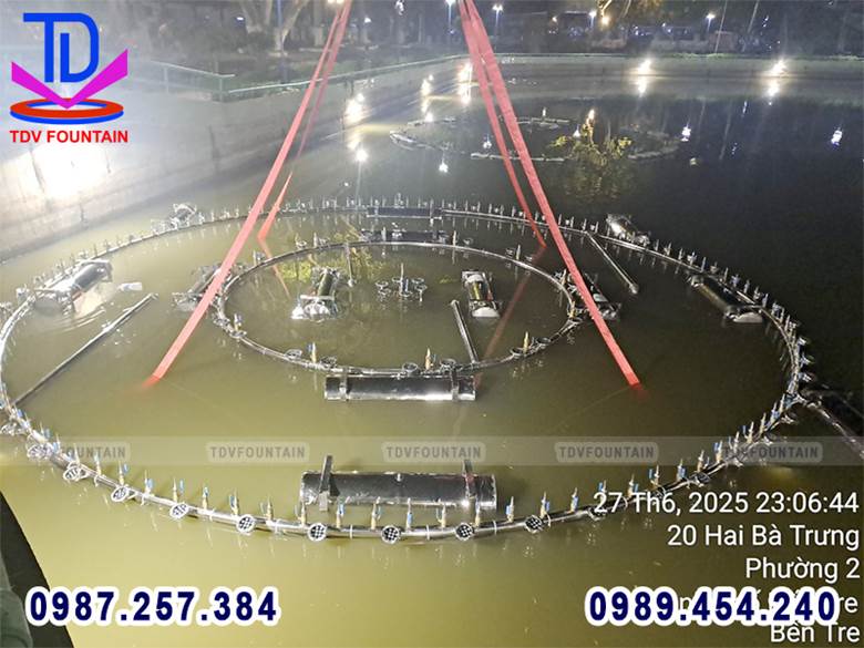 Quá trình lắp đặt đài phun nước phao nổi hồ Trúc Giang - Bến Tre