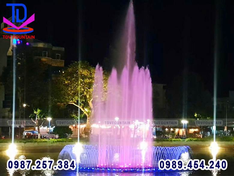 Đài phun nước phao nổi hồ Trúc Giang - Bến Tre