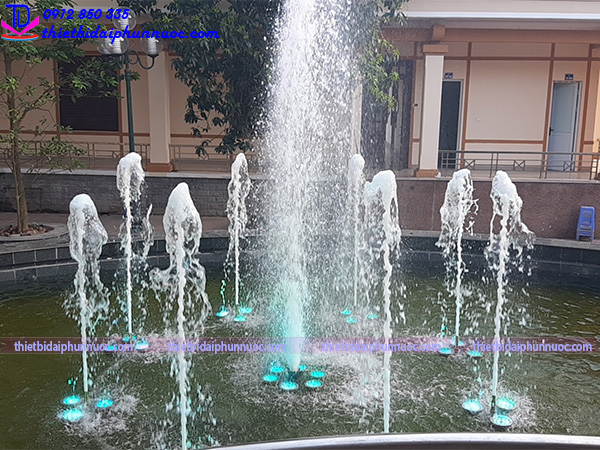 lam-dai-phun-nuoc-cho-hoi-nguoi-cao-tuoi-1.jpg lam dai phun nuoc cho hoi nguoi cao tuoi 1