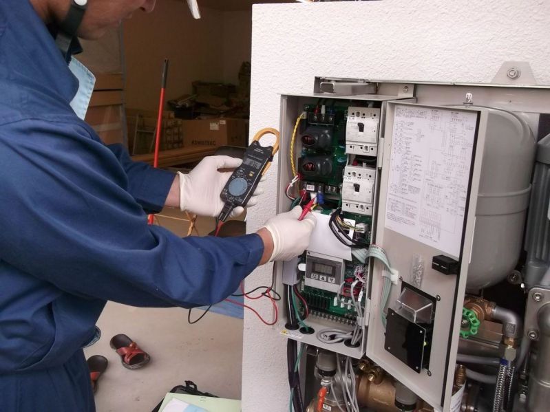 Kiểm tra cách điện, hệ thống bảo vệ và thông số vận hành giúp phát hiện sớm các nguy cơ trước khi đưa bơm chìm nhạc nước vào hoạt động chính thức