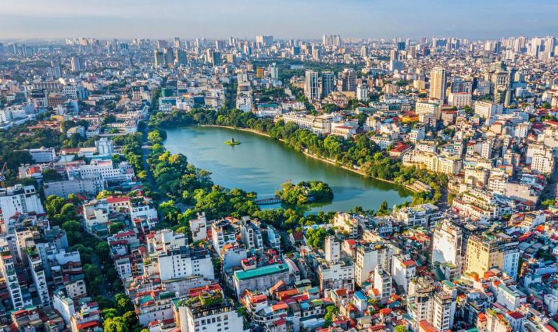 Không gian Hồ Hoàn Kiếm gắn chặt với hệ thống di sản và cảnh quan đô thị, vì vậy mọi giả định về sân khấu nước đều cần ưu tiên nguyên tắc bảo tồn