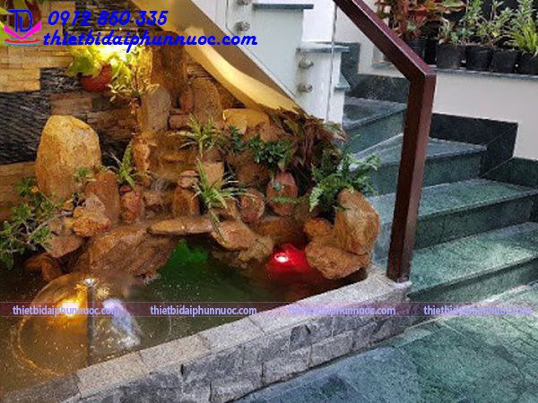 Đài phun nước hòn non bộ